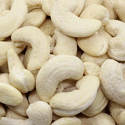 Natural Cashew Nuts (kaju)